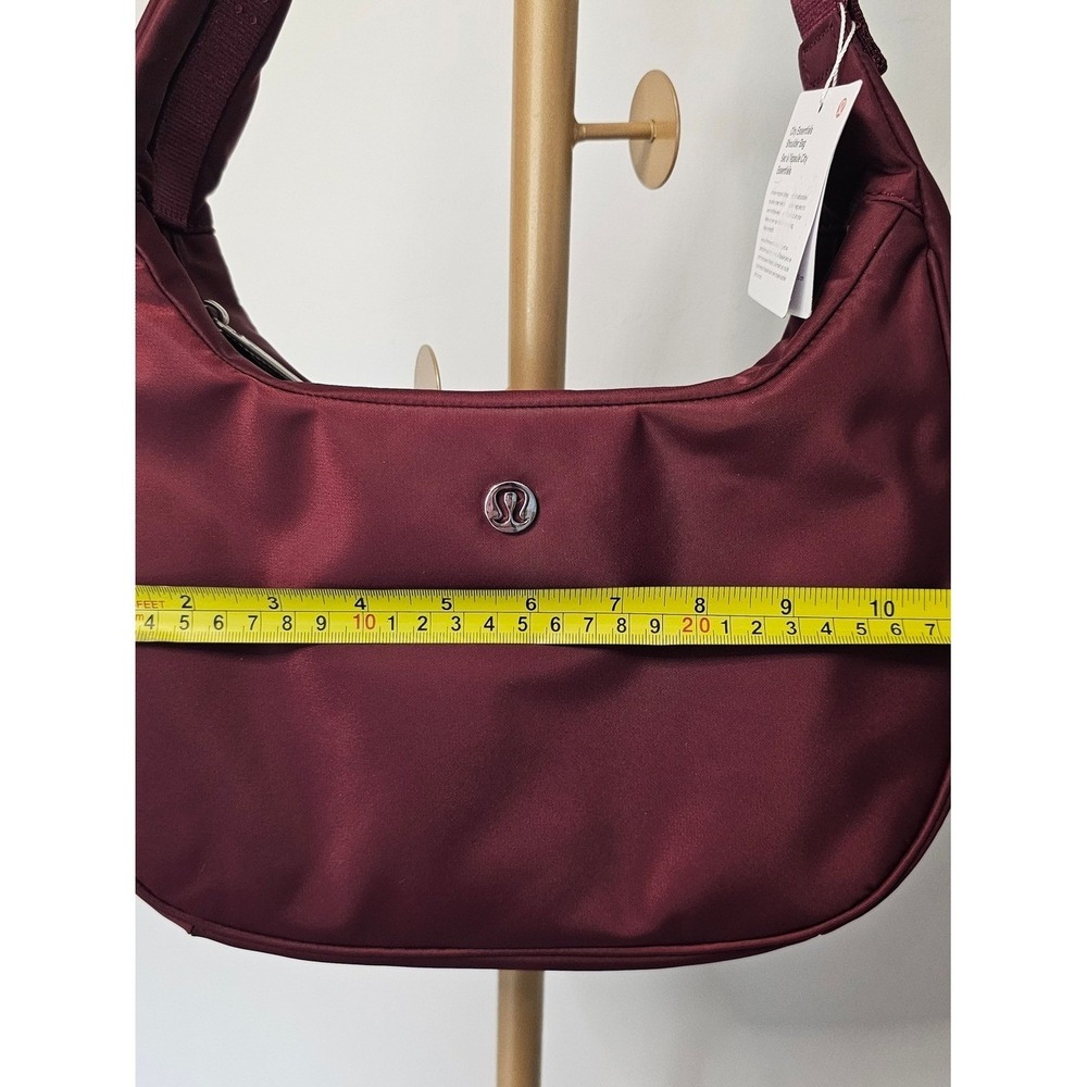 lululemon athletica City Essentials Shoulder Bag 4L Burgundy Shoulder Bag - Picture 9 of 16